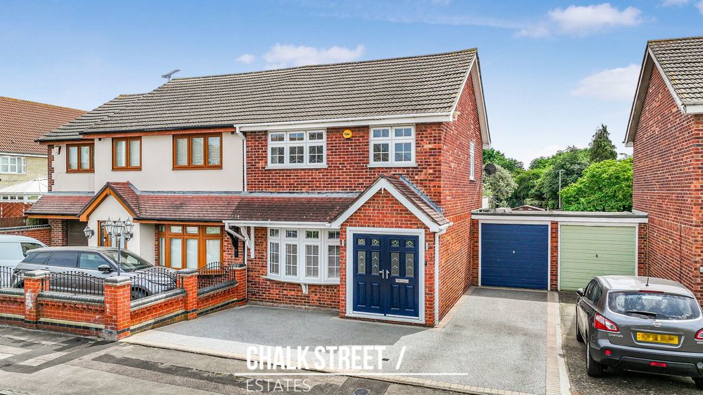 Property photo 1 of 33