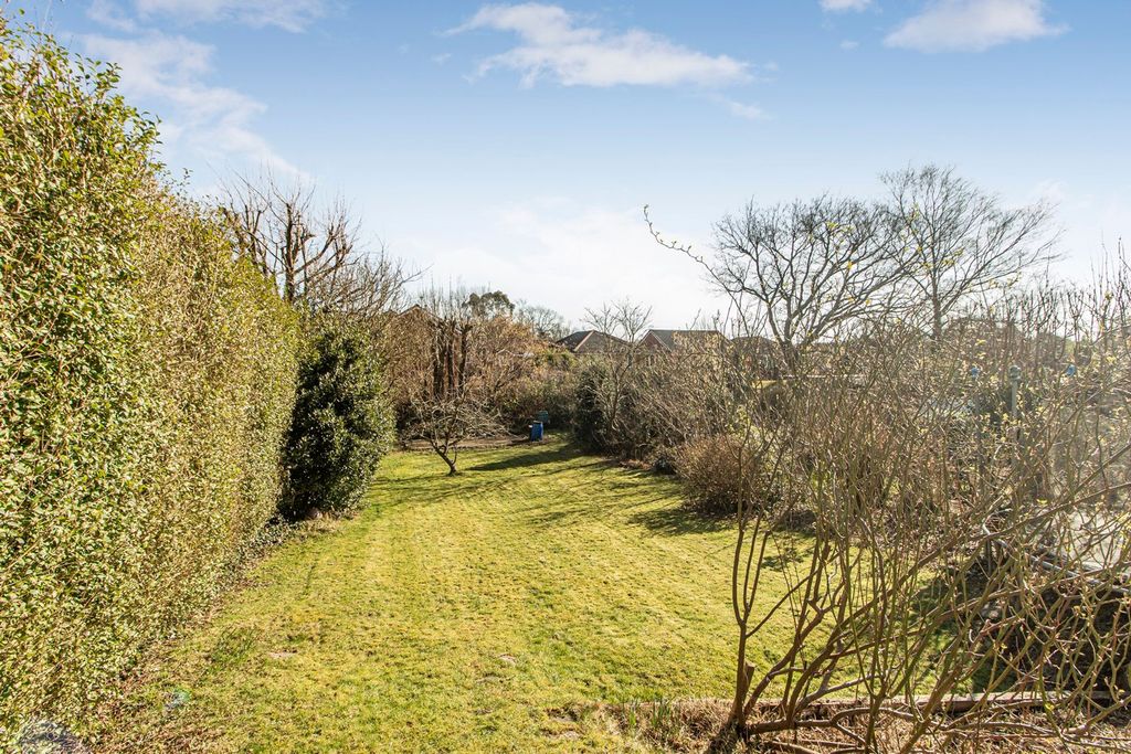 Property photo 2 of 49