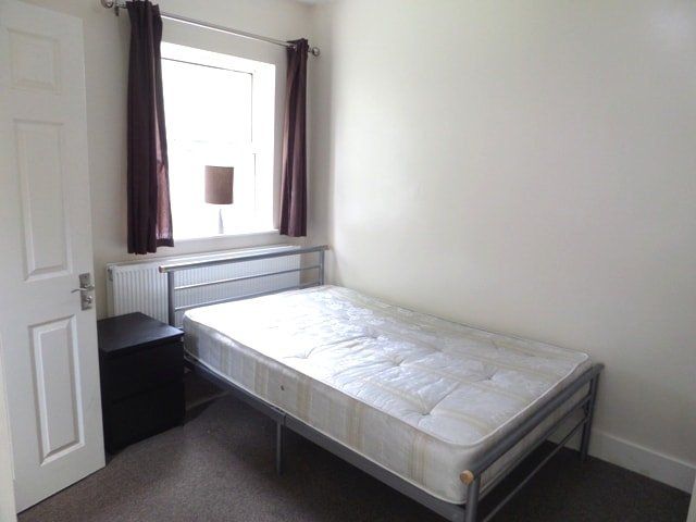 Property photo 2 of 6