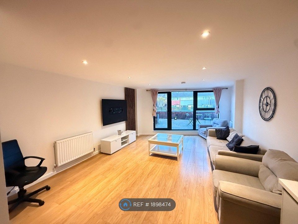 Property photo 2 of 7 Lounge