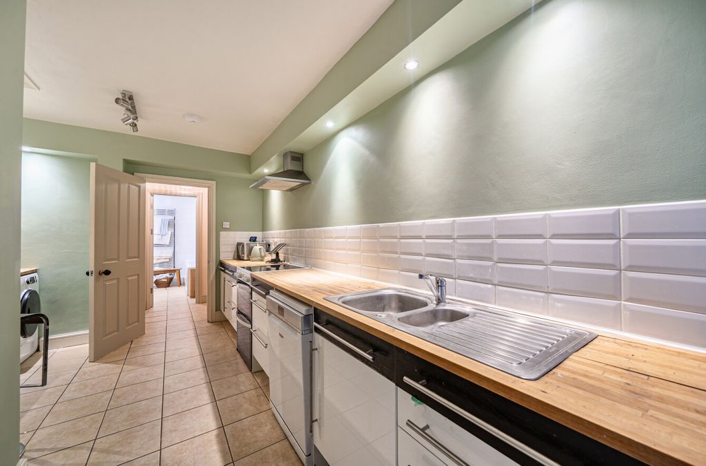 Property photo 3 of 14 1459955-7-6A05Fd6...