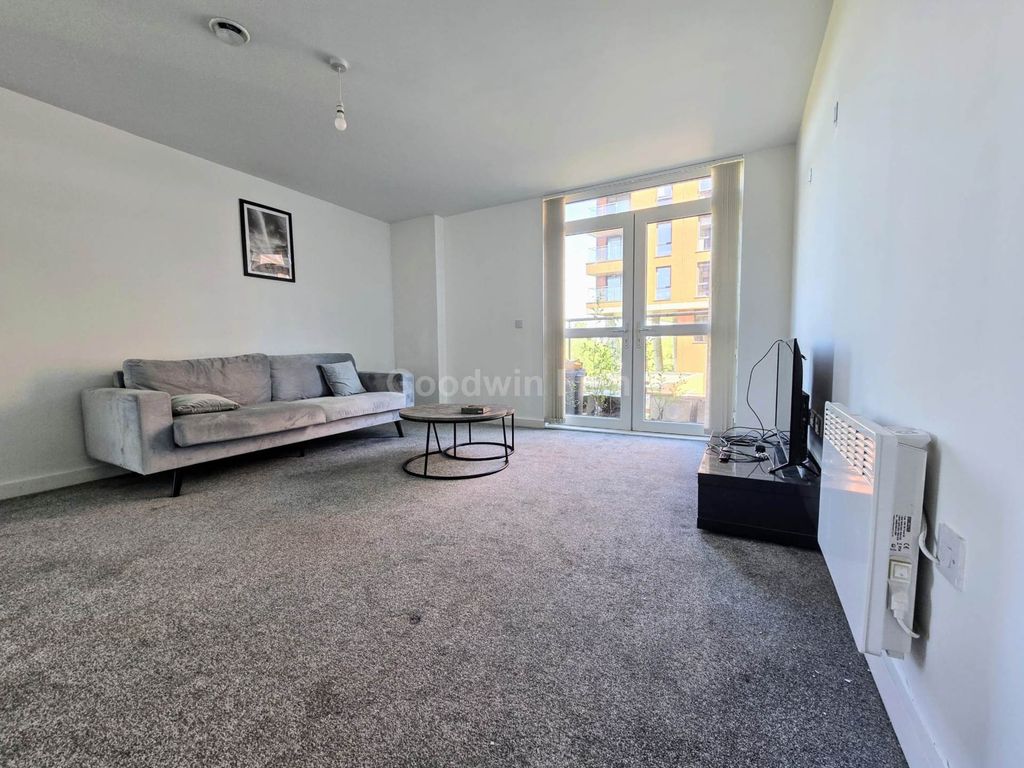 Property photo 3 of 7