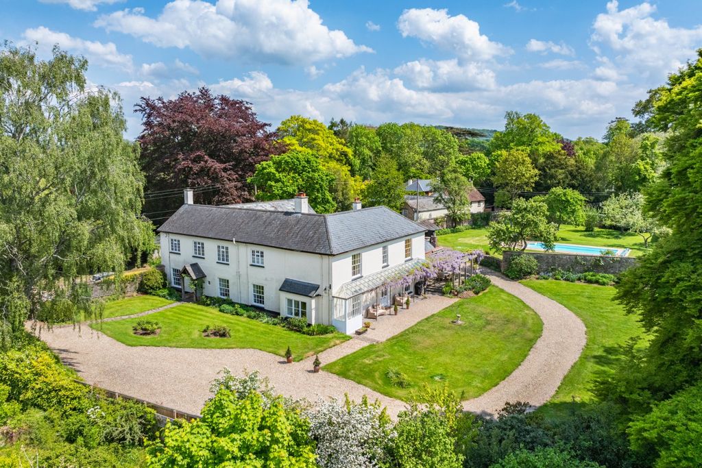 Property photo 1 of 25 Craddock Lodge