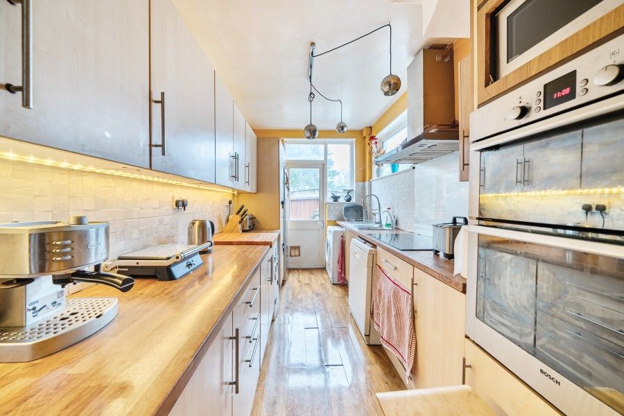 Property photo 2 of 20