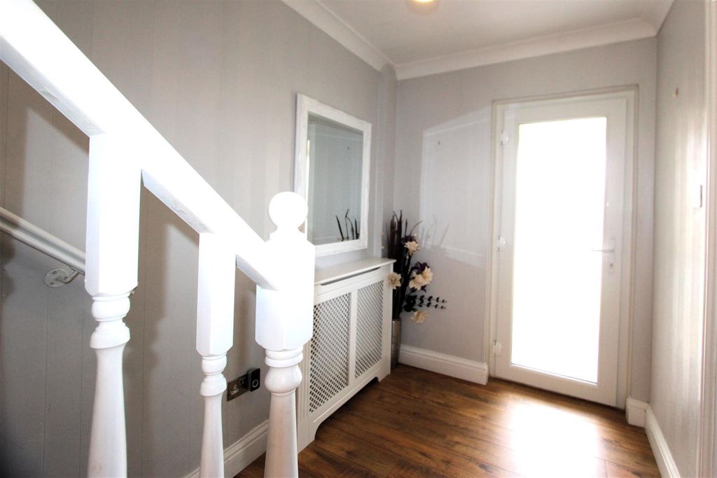 Property photo 3 of 25 4.Jpg