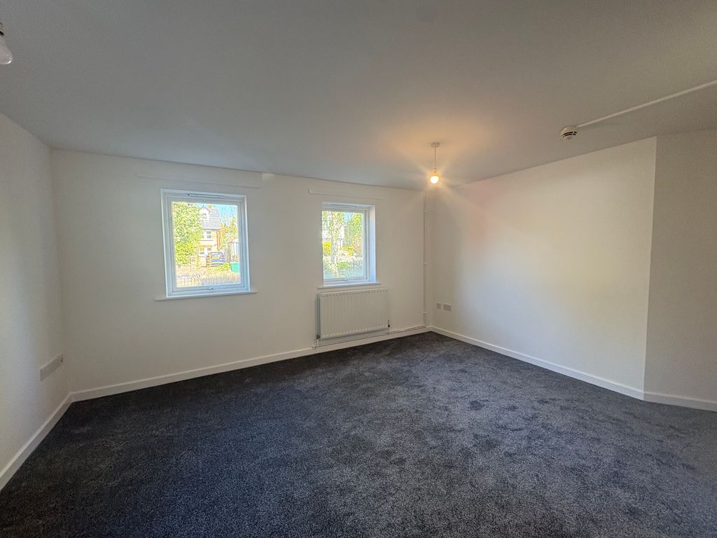 Property photo 3 of 6 Image