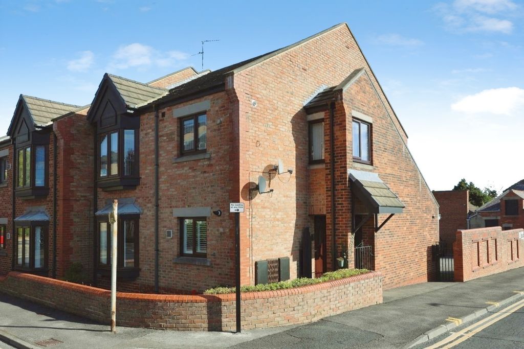 Property photo 1 of 9 Pbox-Img.Jpg