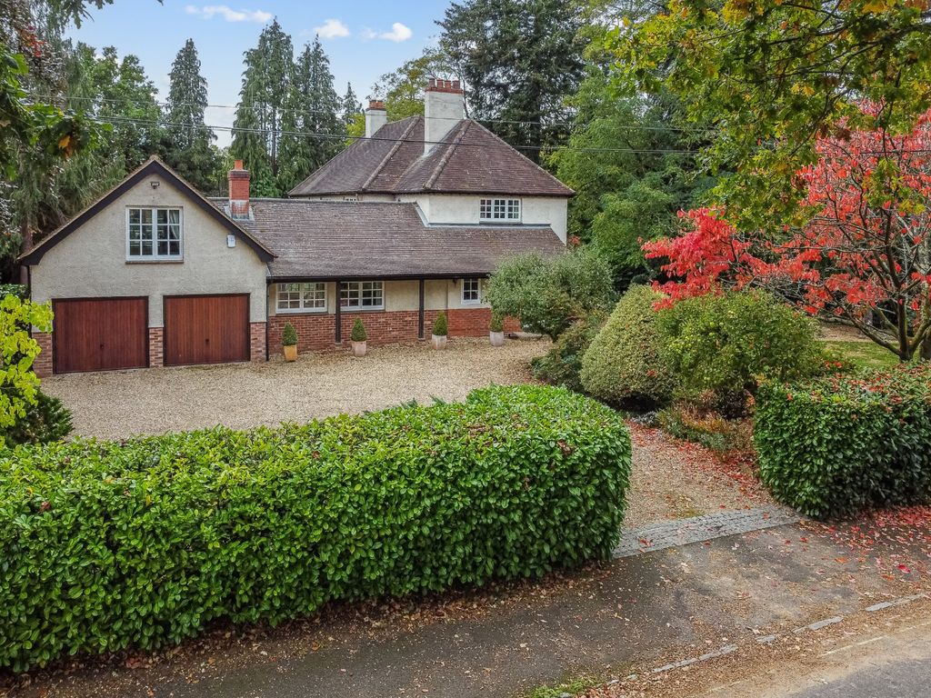 Property photo 2 of 20 Side Elevation