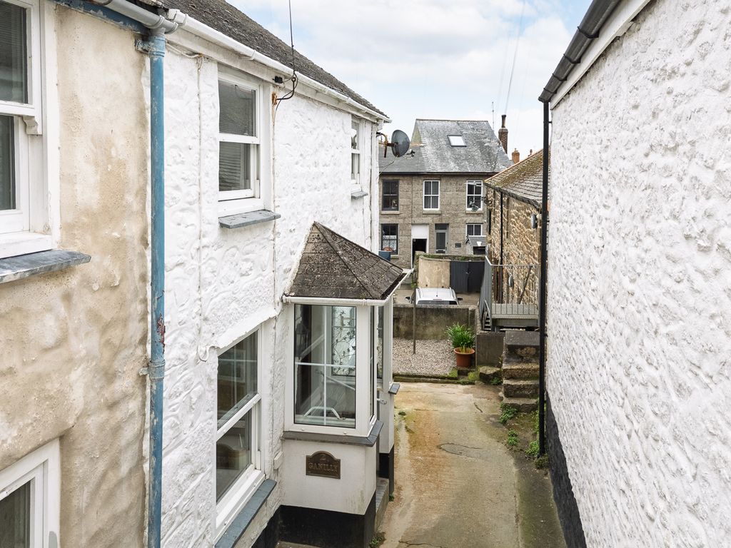Property photo 1 of 31