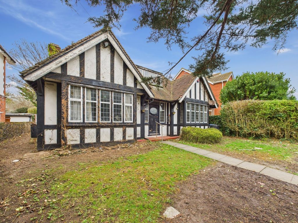 Property photo 1 of 18