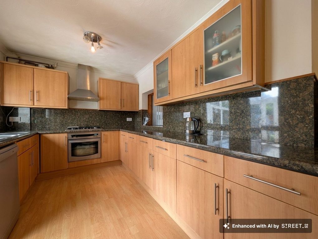 Property photo 3 of 24