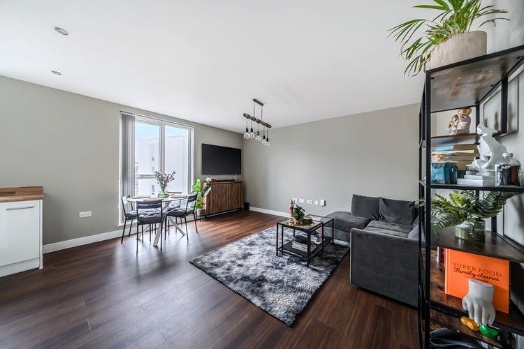 Property photo 1 of 20