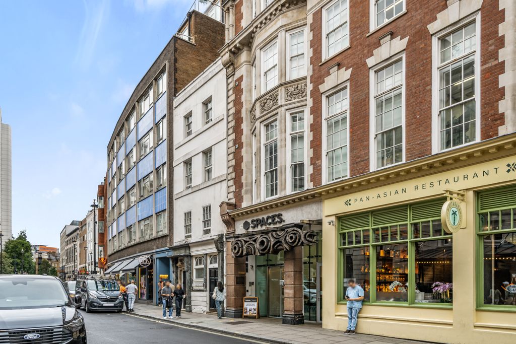 Property photo 1 of 7 5 Garrick House, WC2N, Martin &amp; Co, HQ (1)