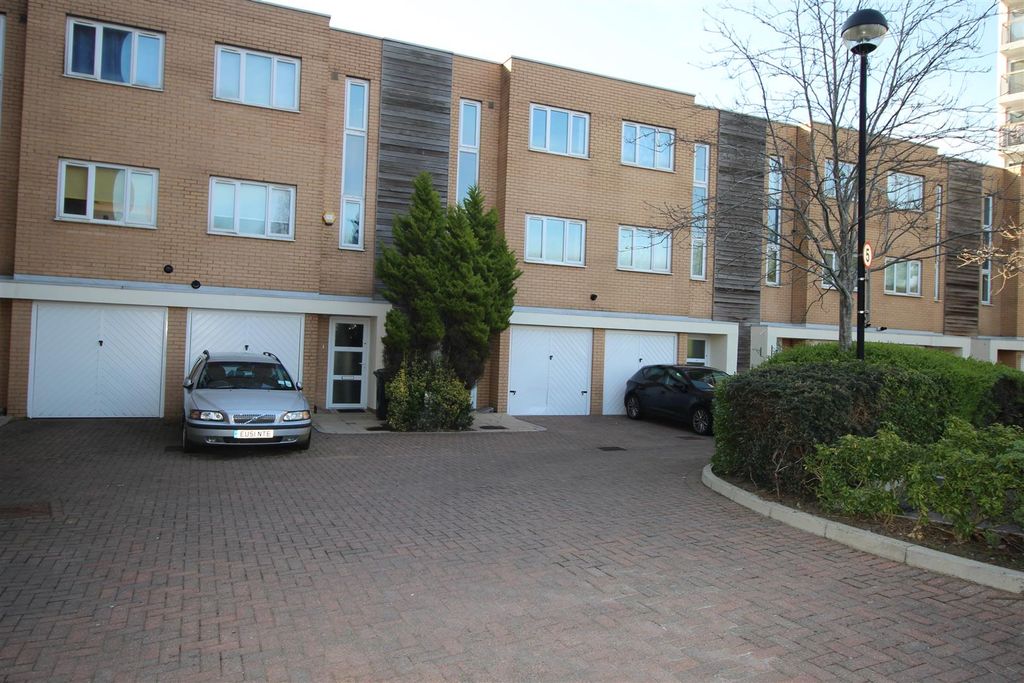 Property photo 3 of 20 Img_0117.Jpg