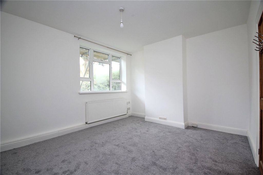 Property photo 3 of 6 Living/Dining Area