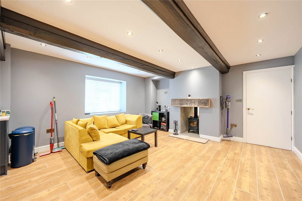 Property photo 3 of 19 Picture No. 22