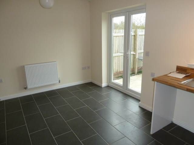 Property photo 3 of 11 d