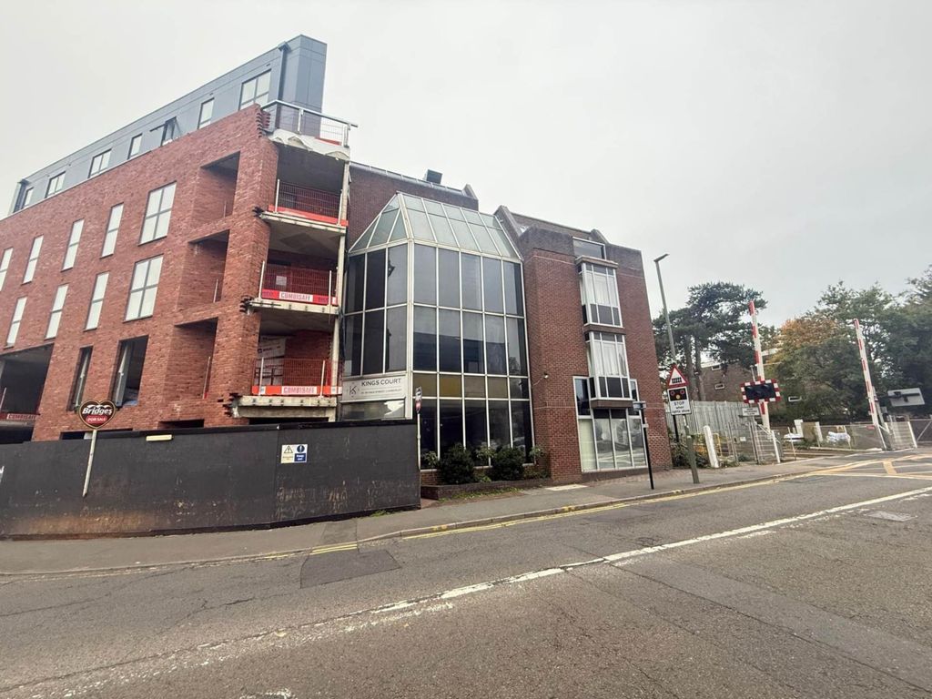 Property photo 2 of 6