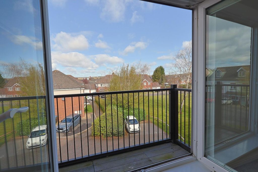 Property photo 3 of 12 Balcony