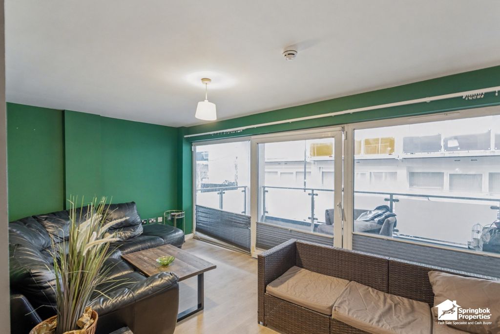 Property photo 3 of 14 Image 2