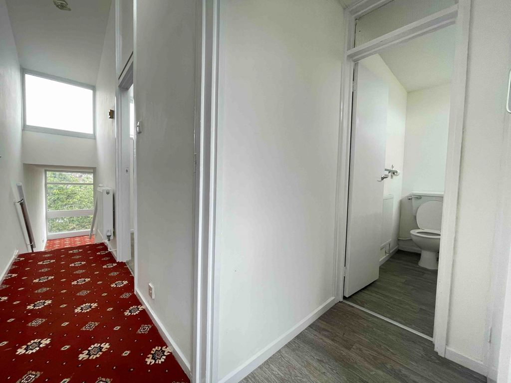 Property photo 3 of 7 Gallery