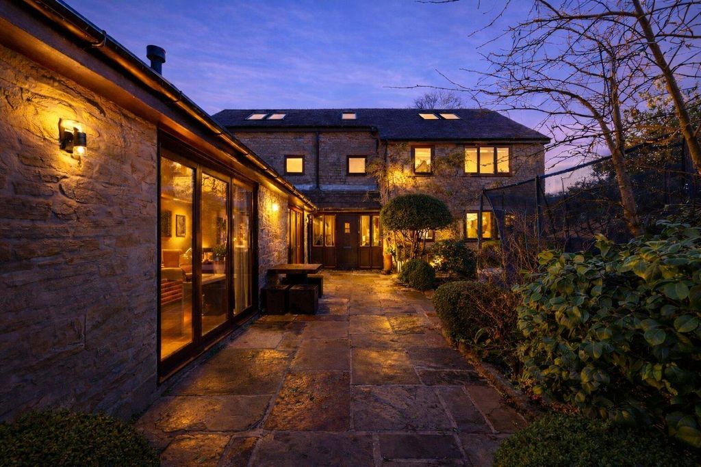 Property photo 1 of 64 Dewhurst Court Twilight.Jpg