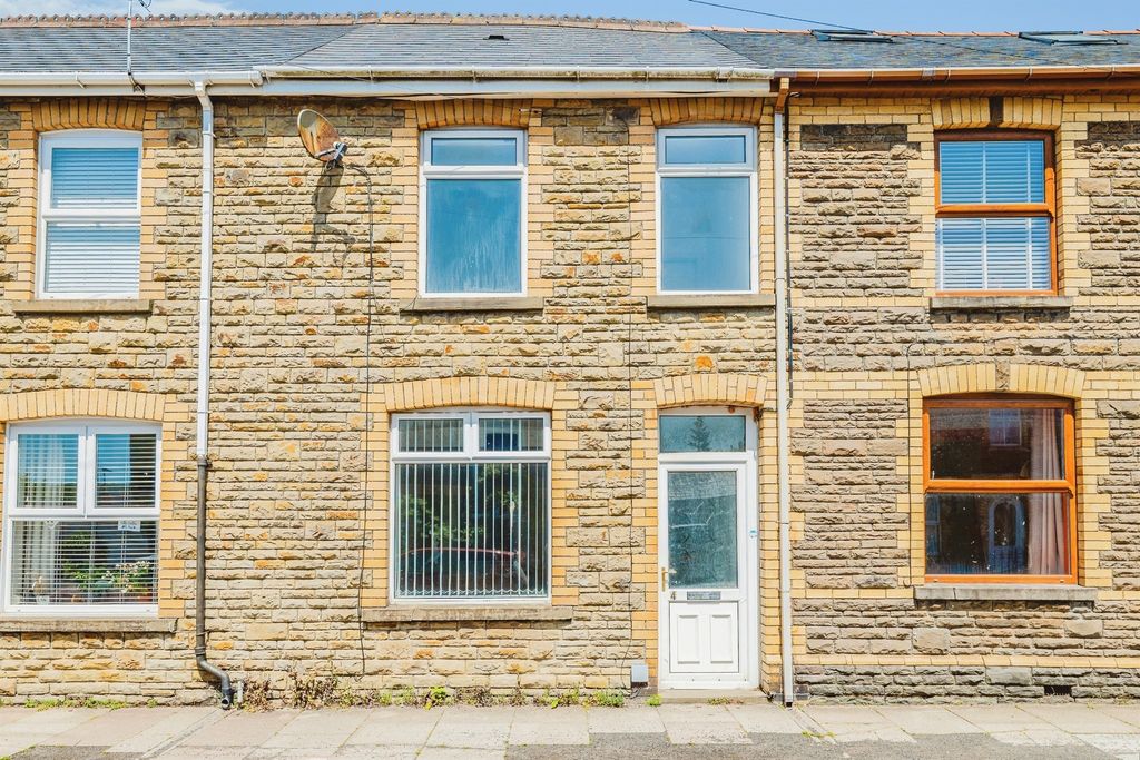 Property photo 1 of 21