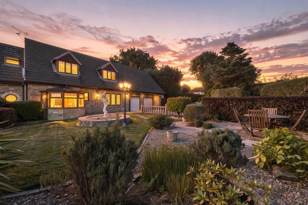 Property photo 1 of 72