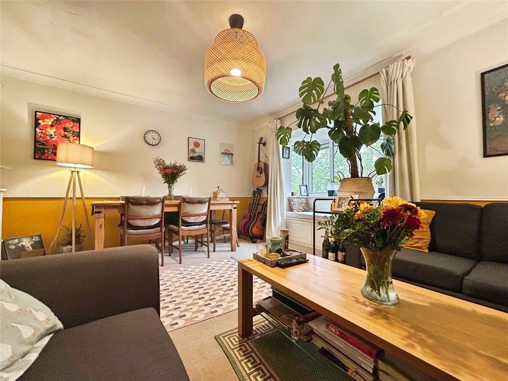 Property photo 2 of 15 Picture No. 01