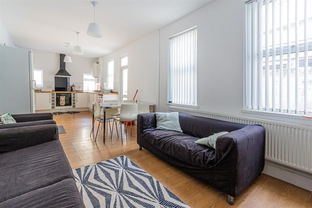 Property photo 2 of 12 129-1.Jpg