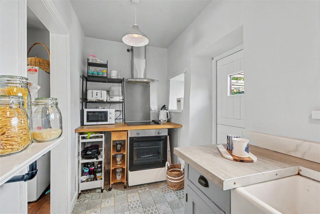 Property photo 3 of 29 Kitchen_2.Jpeg
