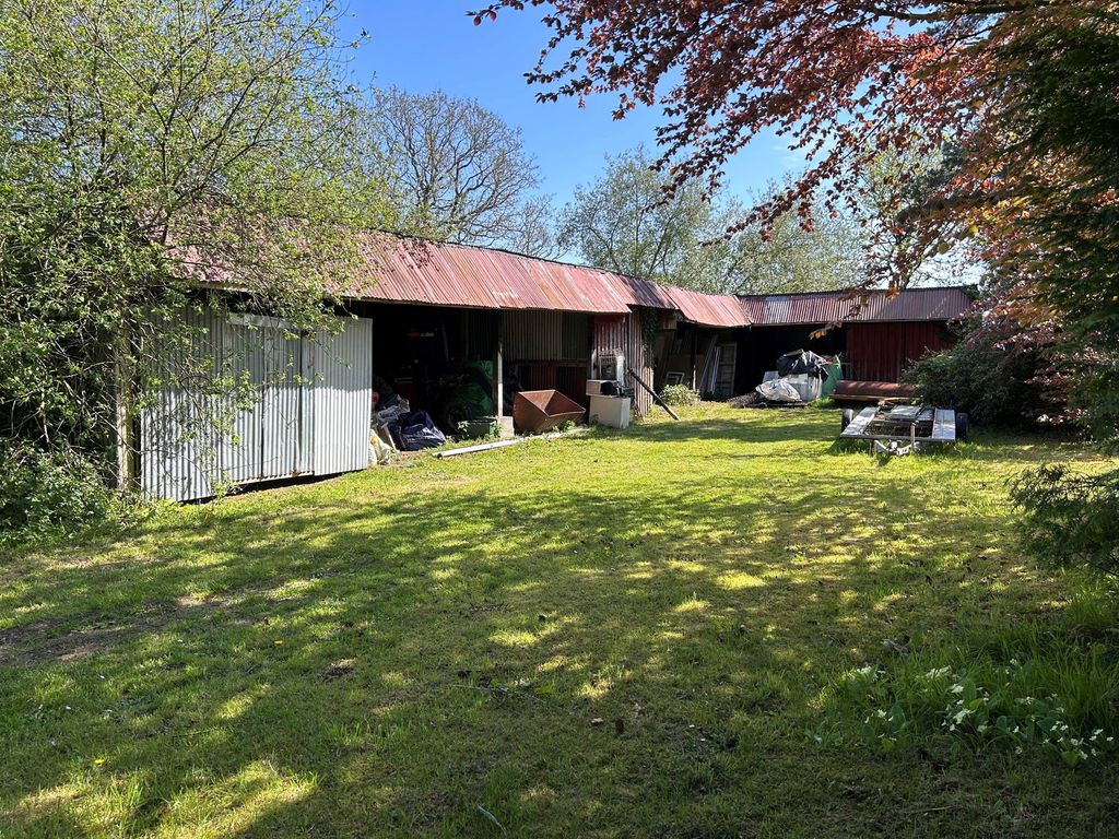 Property photo 2 of 20