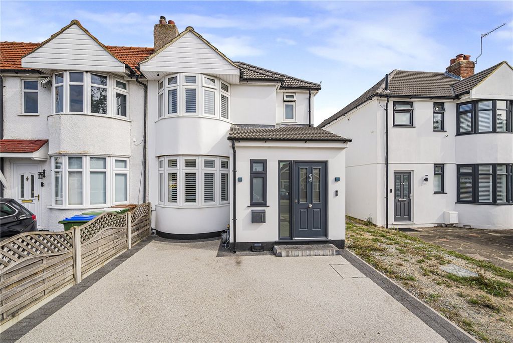 Property photo 1 of 37 Picture No. 06
