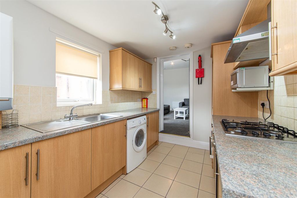 Property photo 3 of 17 Edit-6996.Jpg