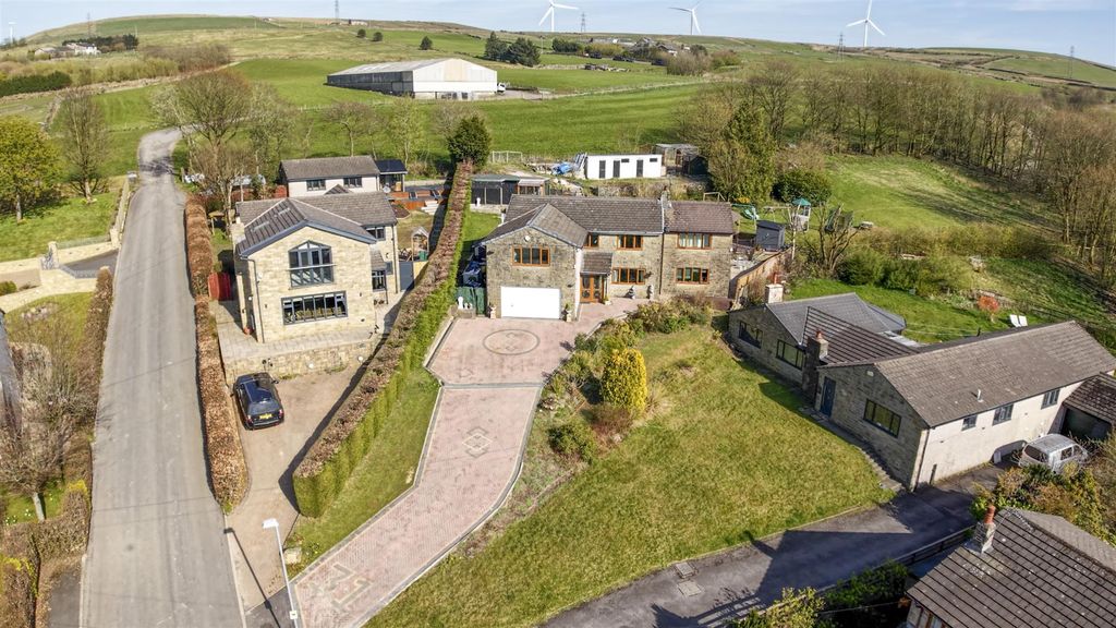Property photo 1 of 47 Aerial Setting