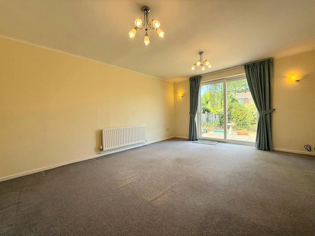 Property photo 3 of 12 Picture No. 12