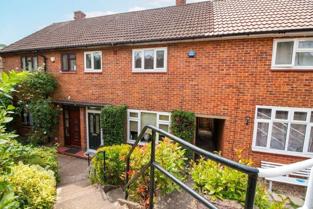 Property photo 1 of 16