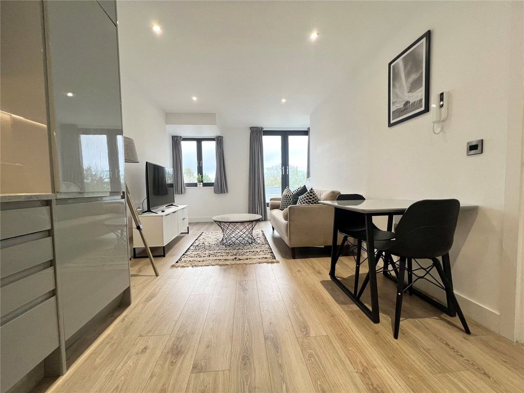 Property photo 3 of 8 Picture No. 03