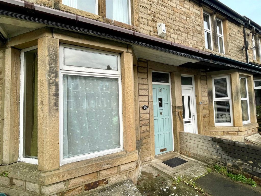 Property photo 1 of 16 Front