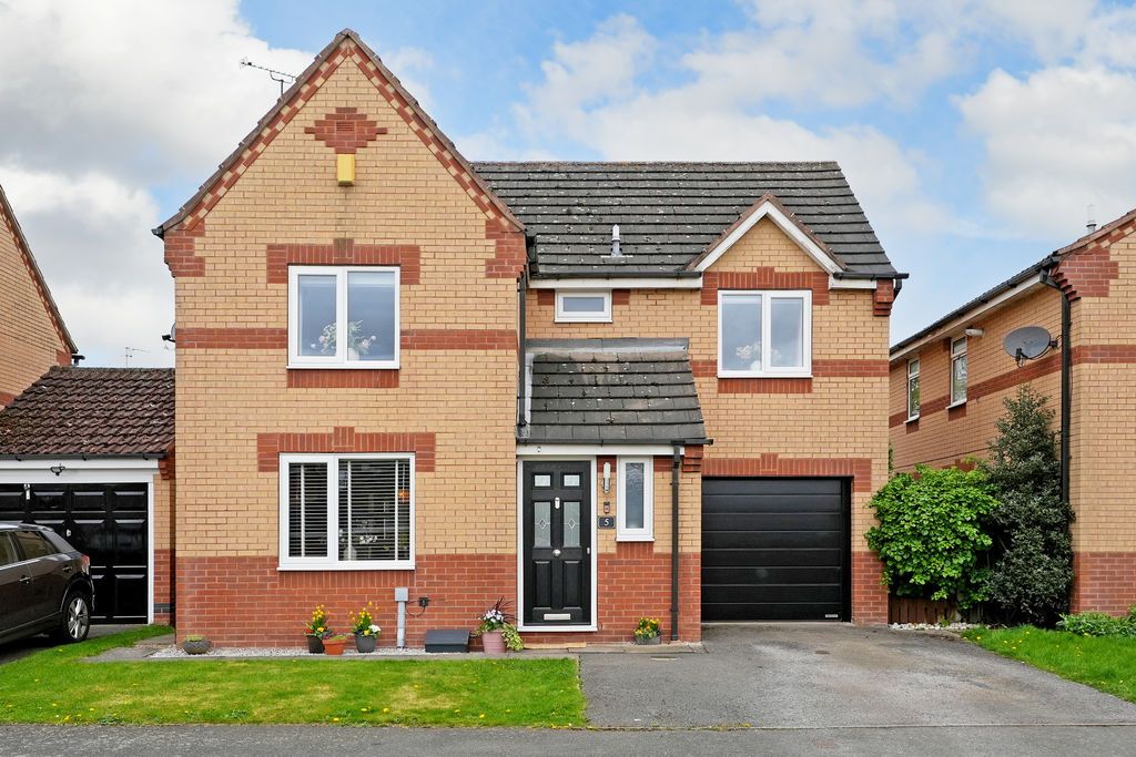 Property photo 1 of 41 Front External