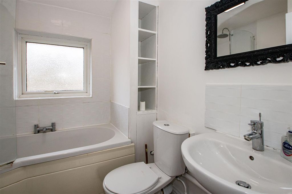 Property photo 3 of 14 188F_8.Jpg