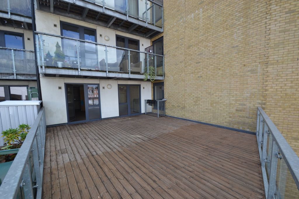 Property photo 2 of 7