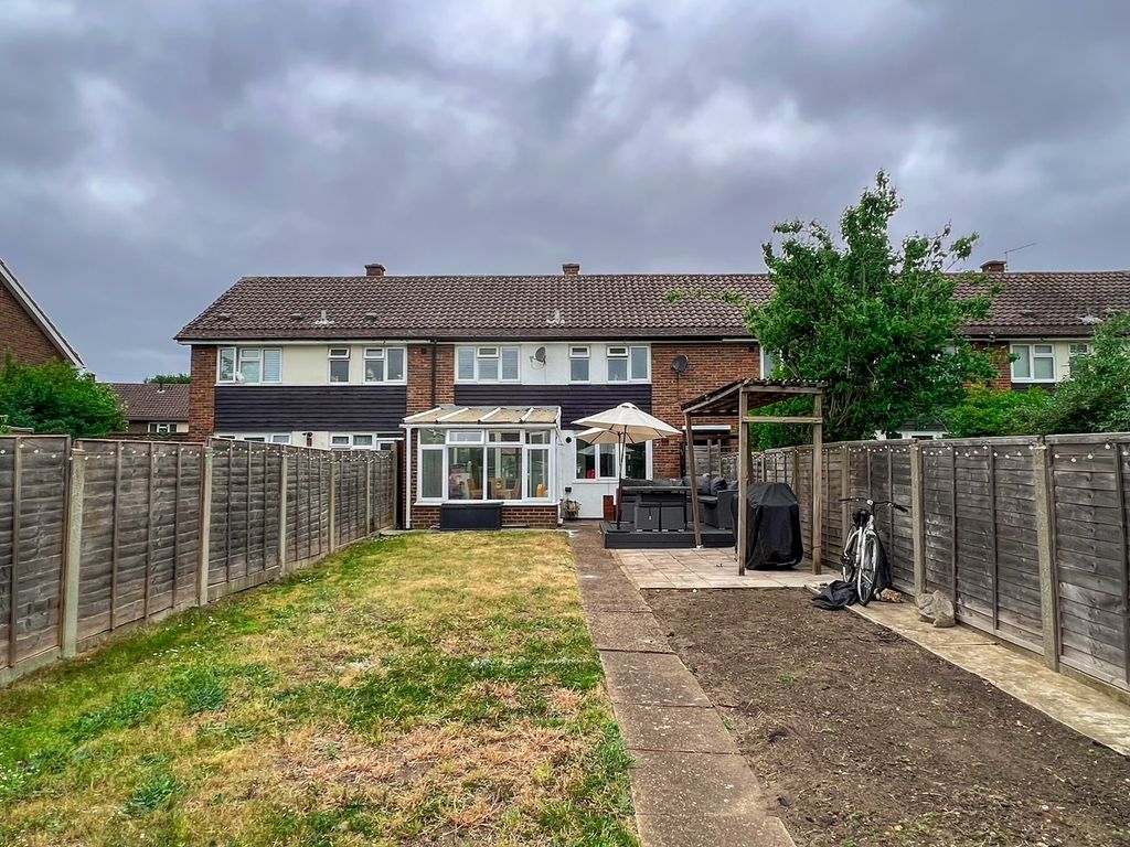 Property photo 2 of 33