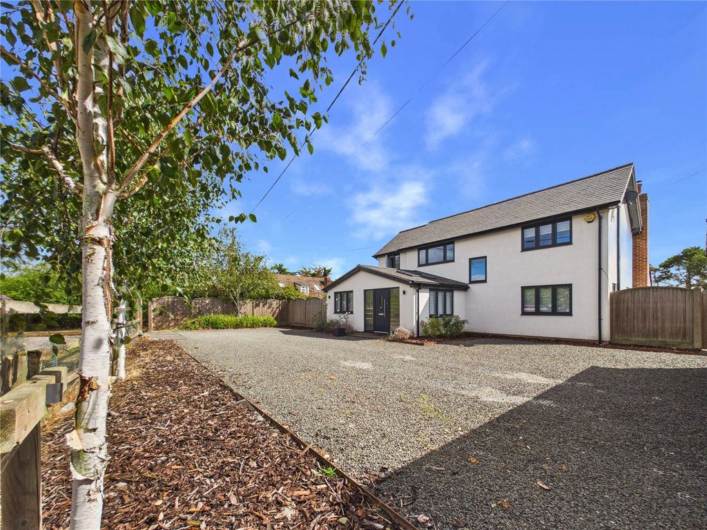 Property photo 1 of 34 Picture No. 42