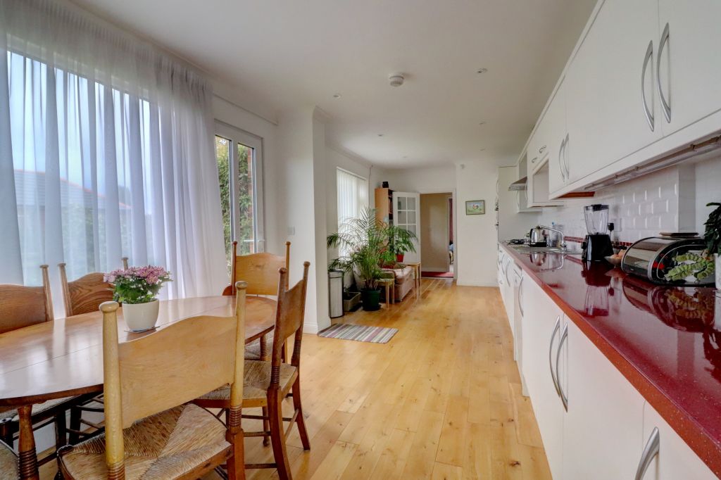 Property photo 2 of 30 Kitchen 2
