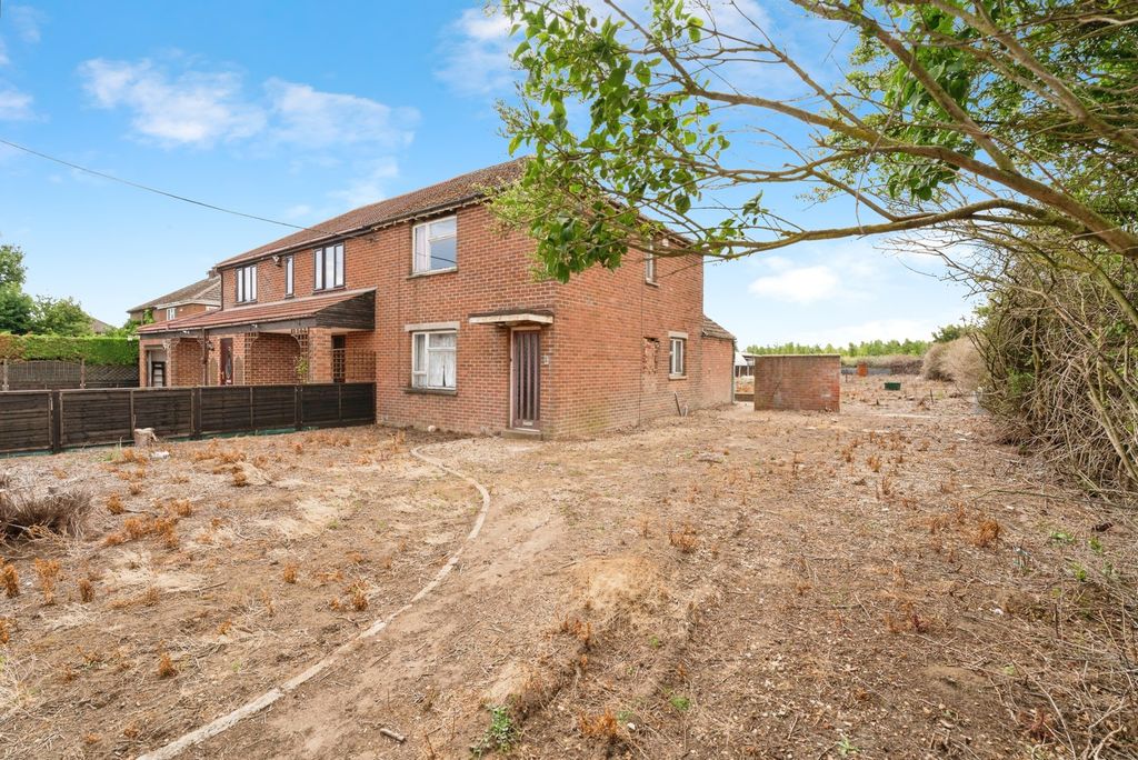 Property photo 1 of 16 Photo