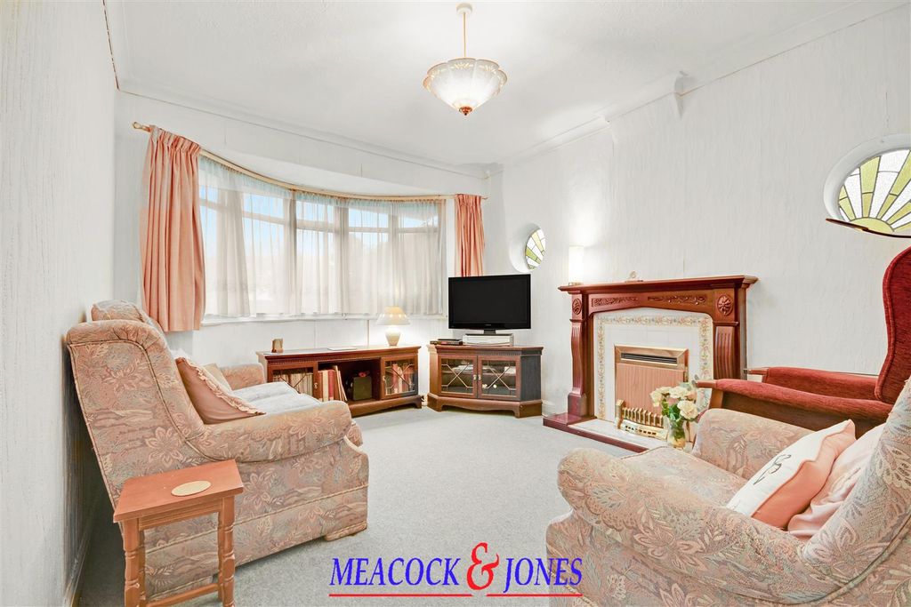Additional image 10 of 4 bed detached bungalow for saleMount Pleasant Avenue, Hutton, Brentwood CM13