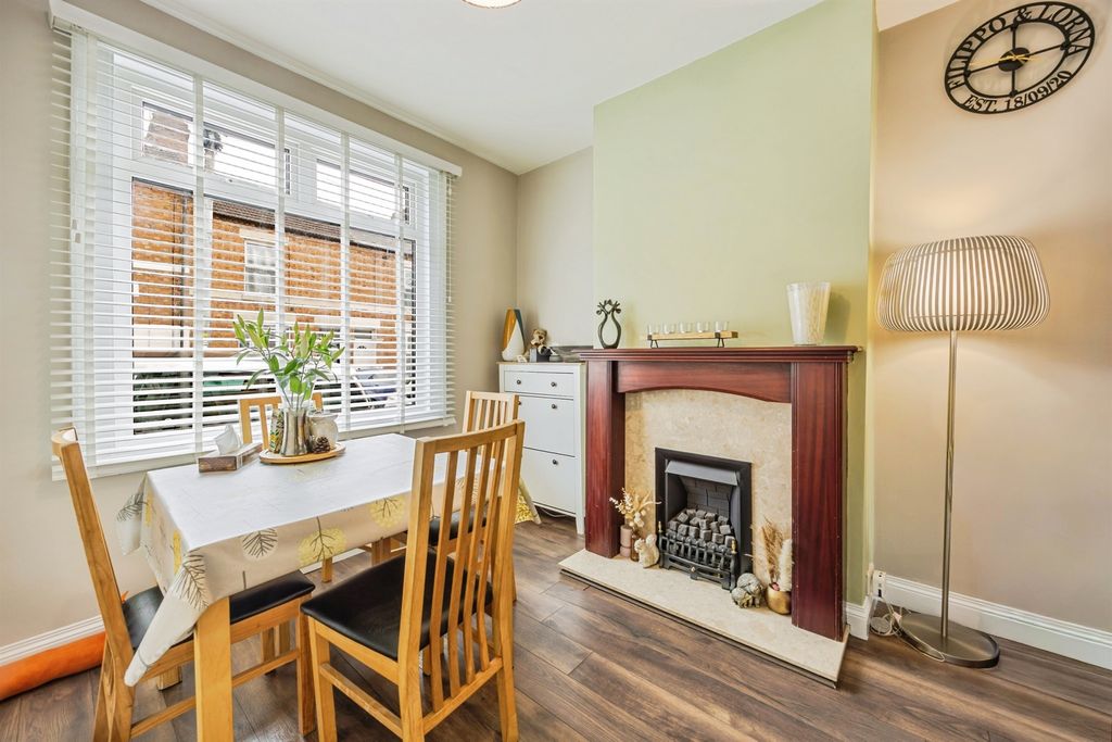 Property photo 3 of 20