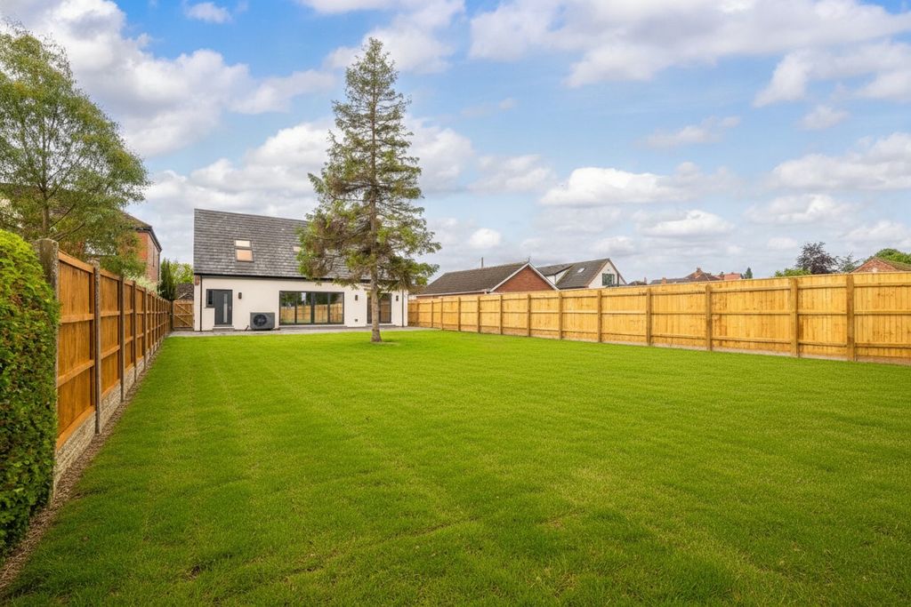 Property photo 3 of 33 5413442