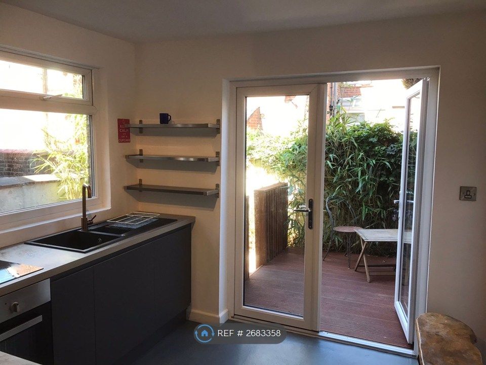 Property photo 3 of 11